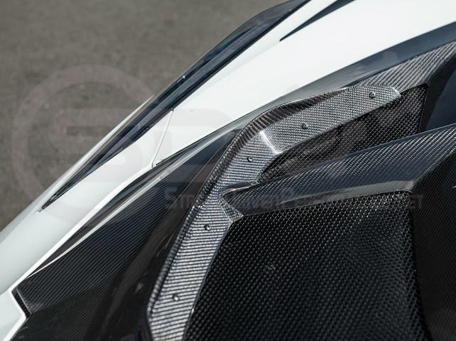 2020-PRESENT CHEVROLET CORVETTE C8 | ZR1 REPLICA STYLE DOUBLE SIDED CARBON FIBER FRONT VENTED HOOD